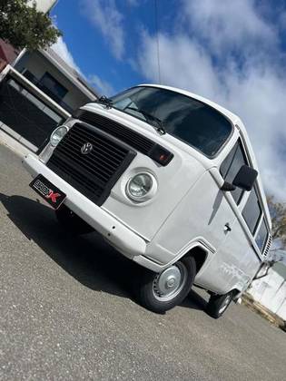 VOLKSWAGEN KOMBI 1.4 MI STD 8V FLEX 4P MANUAL VOLKSWAGEN KOMBI 1.4 MI STD 8V FLEX 4P MANUAL